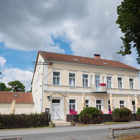 Penzion U Novaku Kožlí u Orlíka Buitenkant foto