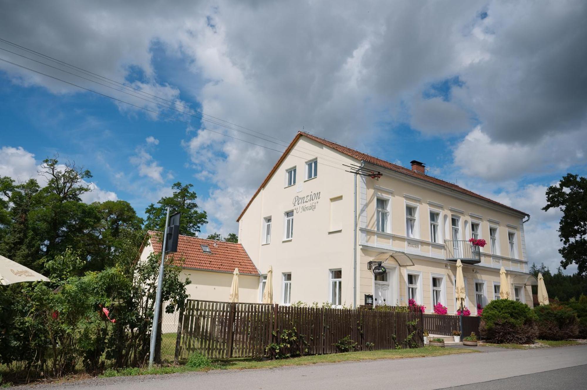 Penzion U Novaku Kožlí u Orlíka Buitenkant foto